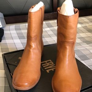 Women’s Frye Boots